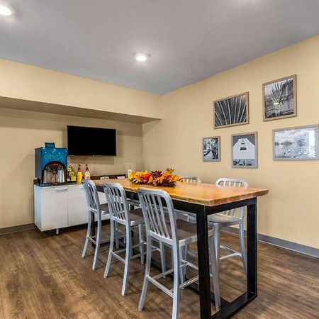 Woodspring Suites Miramar Buitenkant foto